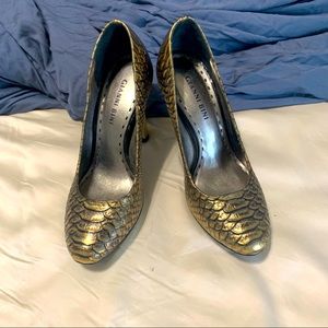 Gianni Bini Gold Snake Skin Heels Pumps